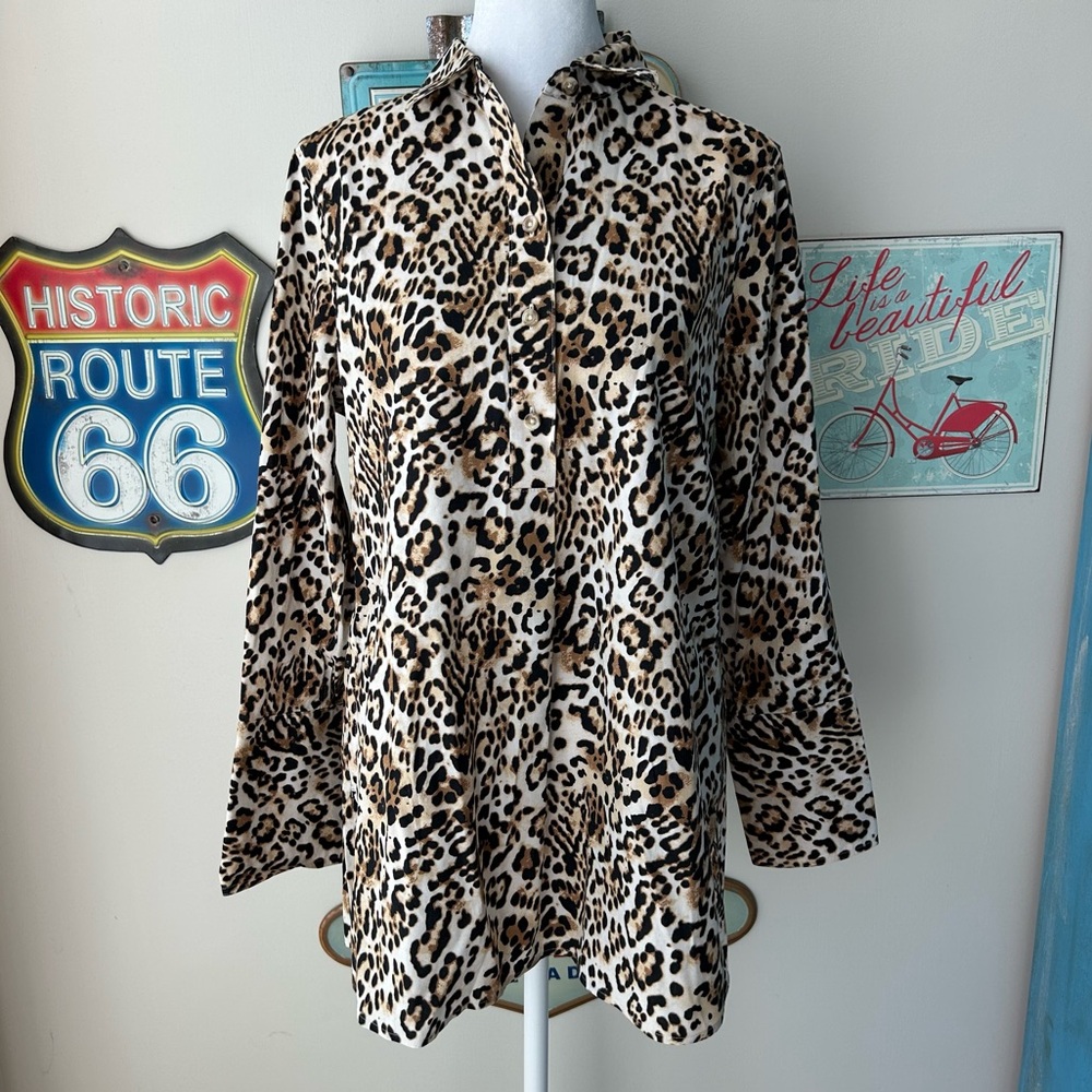 Chico's Leopard Print Popover Tunic Blouse Size 4/6 Travel Elevated Basics
